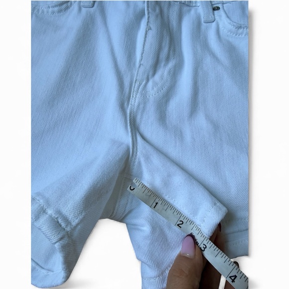 Hudson Jeans Mid-Rise Gemma Jean Shorts Size 26 Crisp White - Picture 7 of 9
